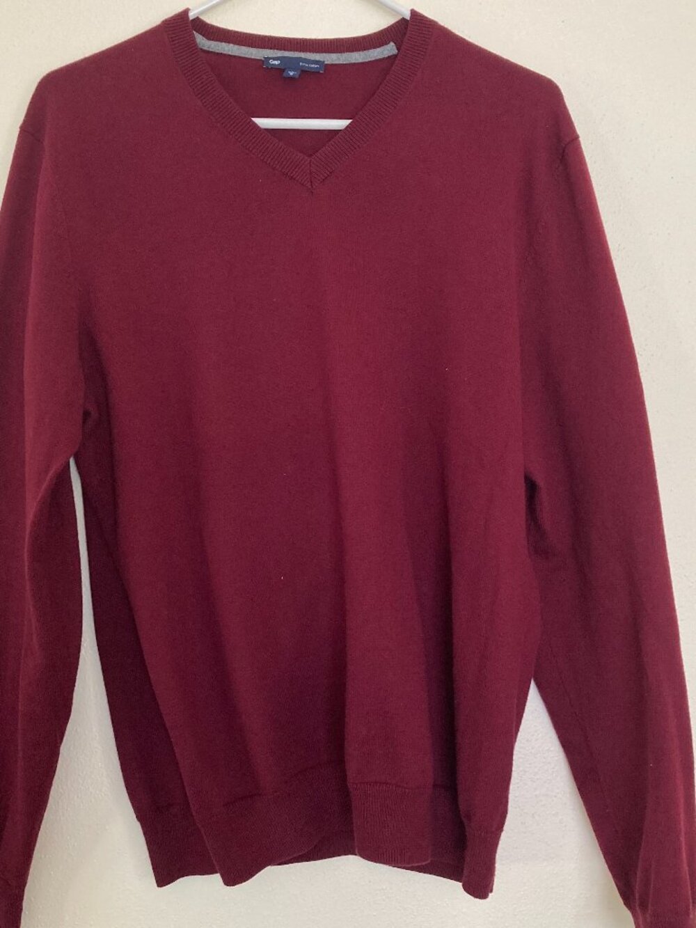 Old Navy Men’s Red V‑Neck Sweater · Medium
